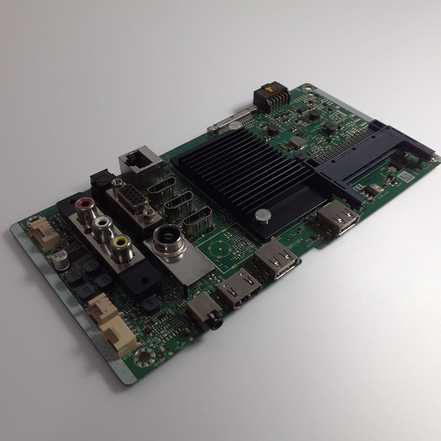CARTE PRINCIPALE VESTEL 23728227 pour télé AMSTRAD AM50UHD2021