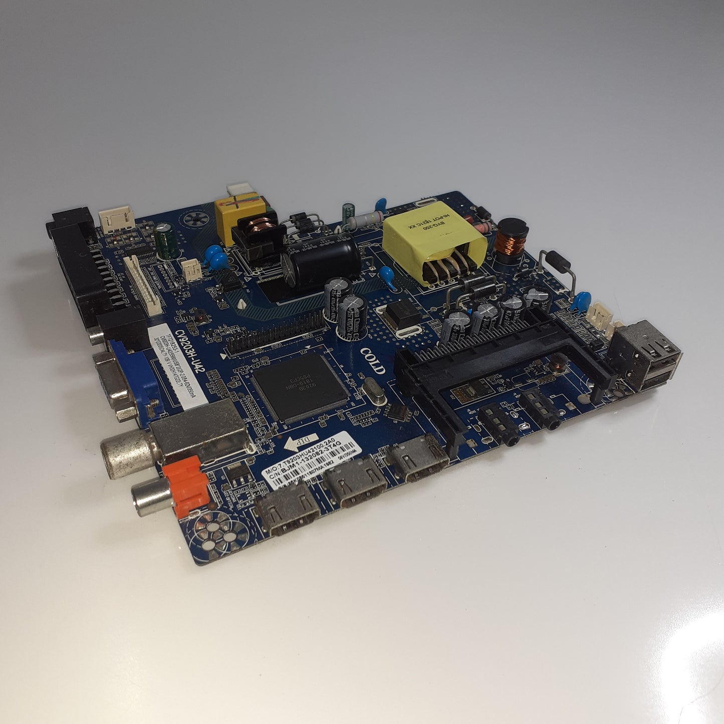 CARTE PRINCIPALE BJM1-132082-3T4G / CV9203H-U42 pour Télé BRANDT B3232HD LED