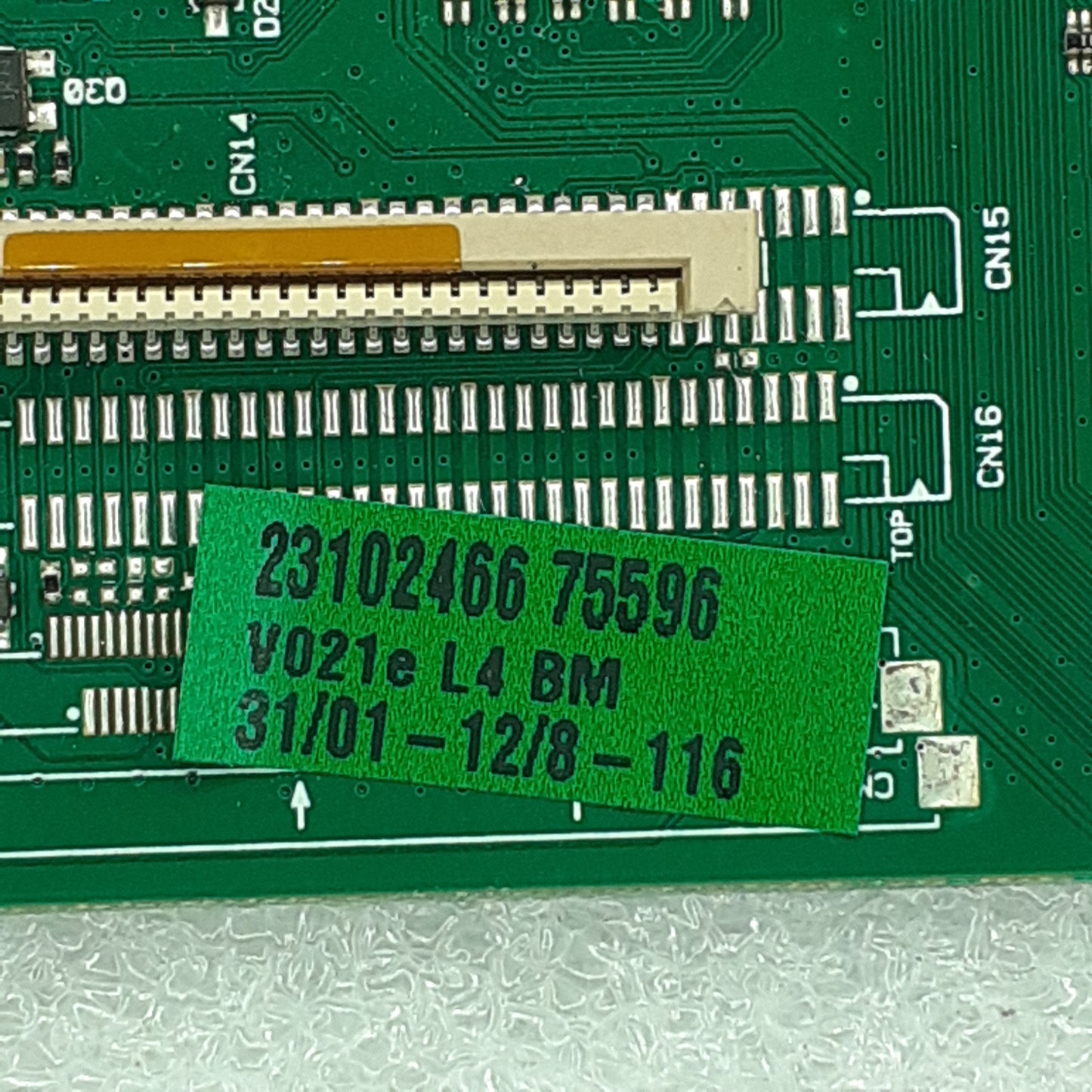 CARTE PRINCIPALE VESTEL 23102466 TOSHIBA pour télé