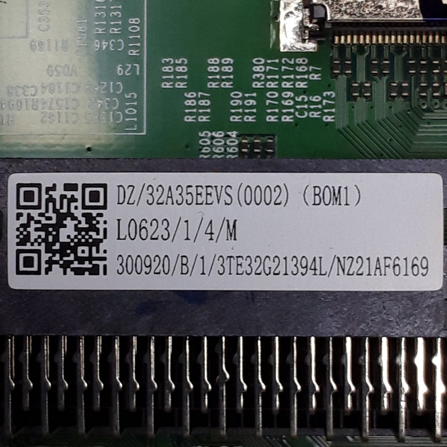 CARTE PRINCIPALE DZ/32A35EEVS(0002) (B0M1) pour télé HISENSE 32A5600F
