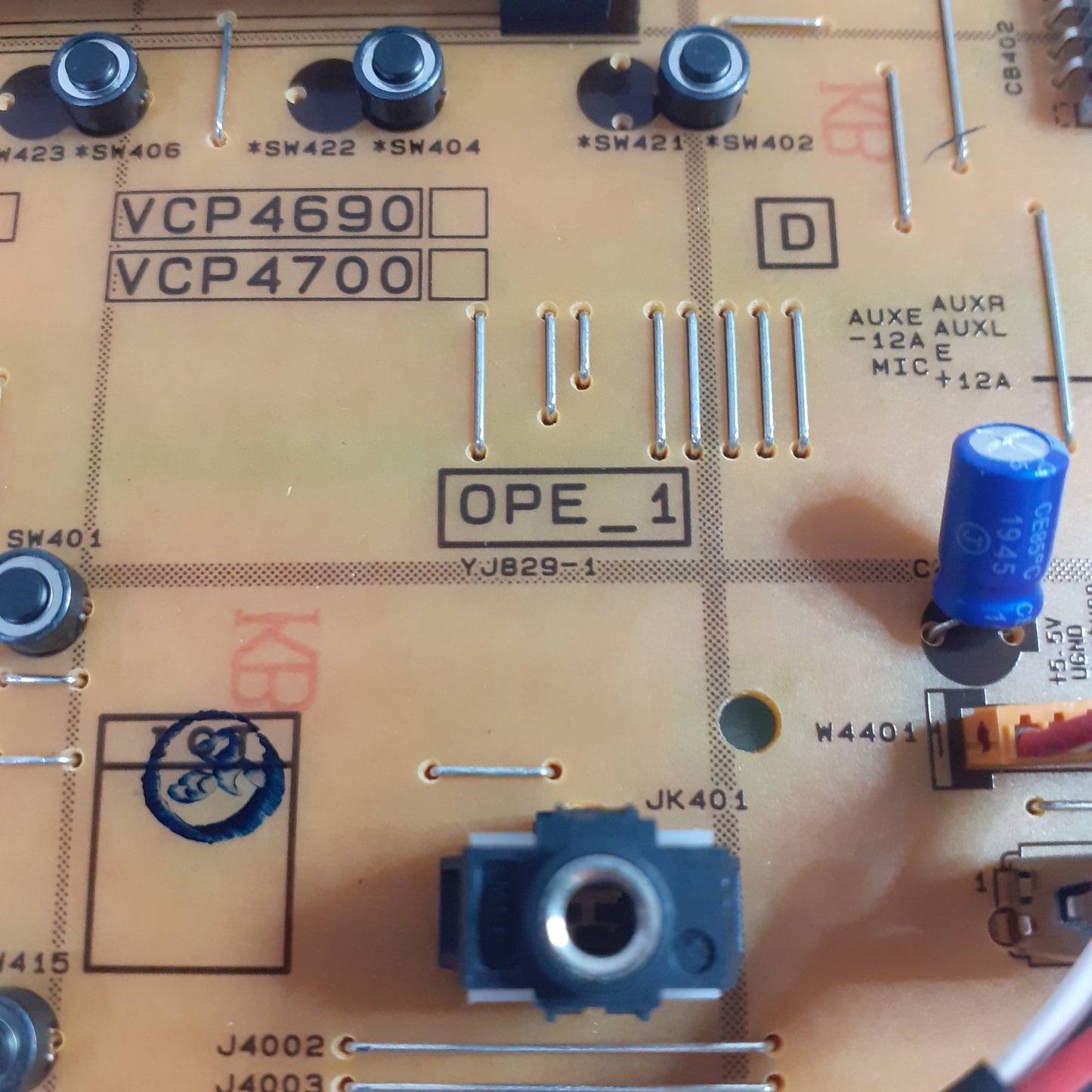 CARTE DE COMMANDE OPE_1 YJ829-1 pour ampli YAMAHA RX-V485