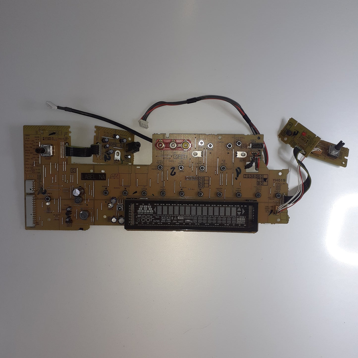 CARTE DE COMMANDE ZQ38070 pour ampli YAMAHA RX-A860