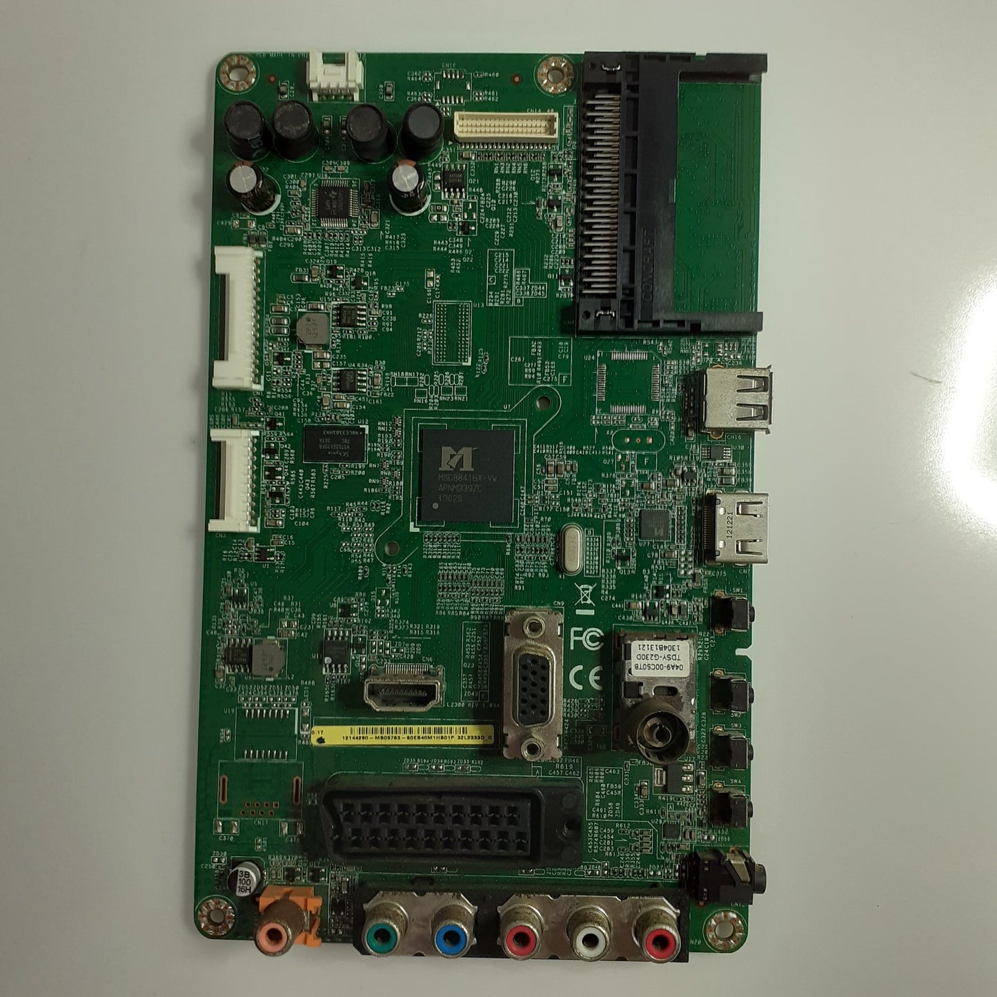 CARTE PRINCIPALE 32L2333D pour télé TOSHIBA 39L2333D