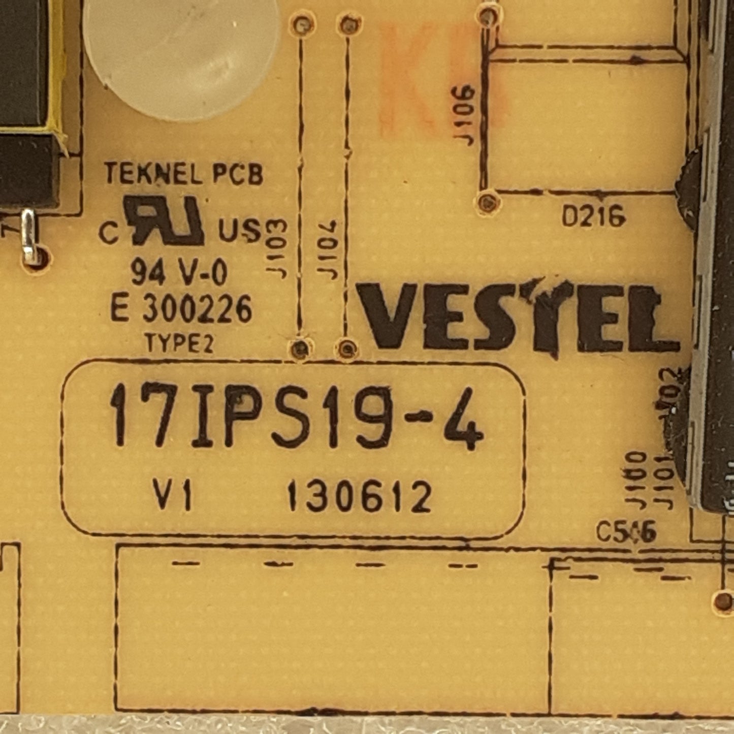 CARTE D'ALIMENTATION VESTEL 23072580 pour Télé TOSHIBA 32W1333B