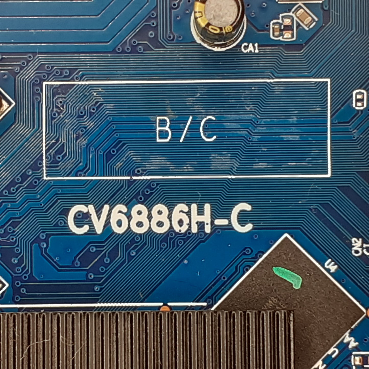 CARTE PRINCIPALE CV6886H-C pour Télé FPS FPSTVEL50LUHD