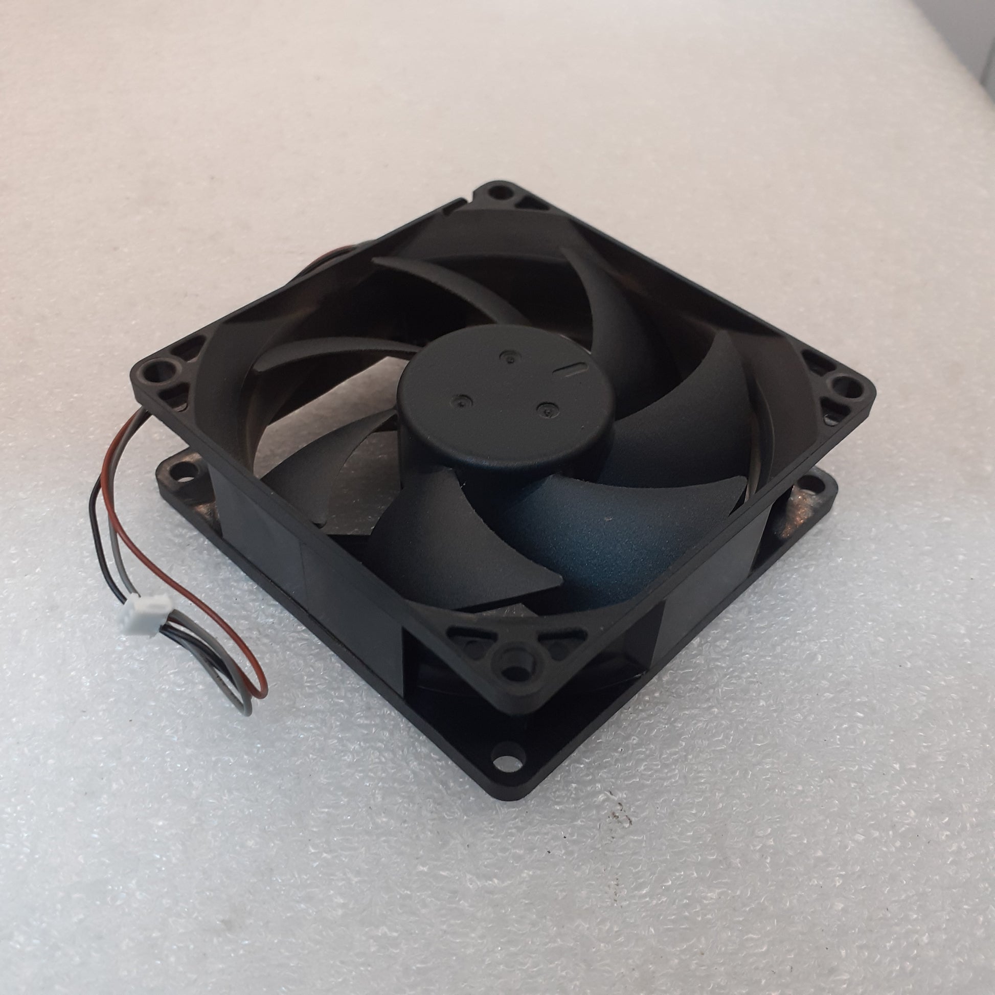VENTILATEUR FOXCONN PVA080G12P pour Vidéoprojecteur BENQ W1050S