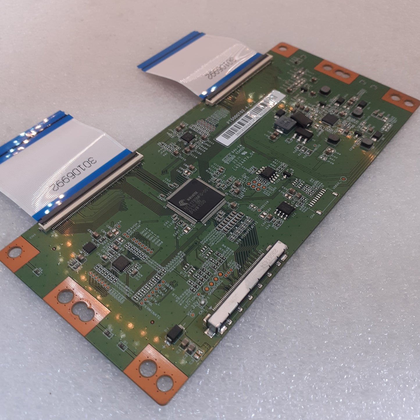 CARTE T-CON PT500GT02-4-C-3 pour Télé THOMSON 40FU3253C
