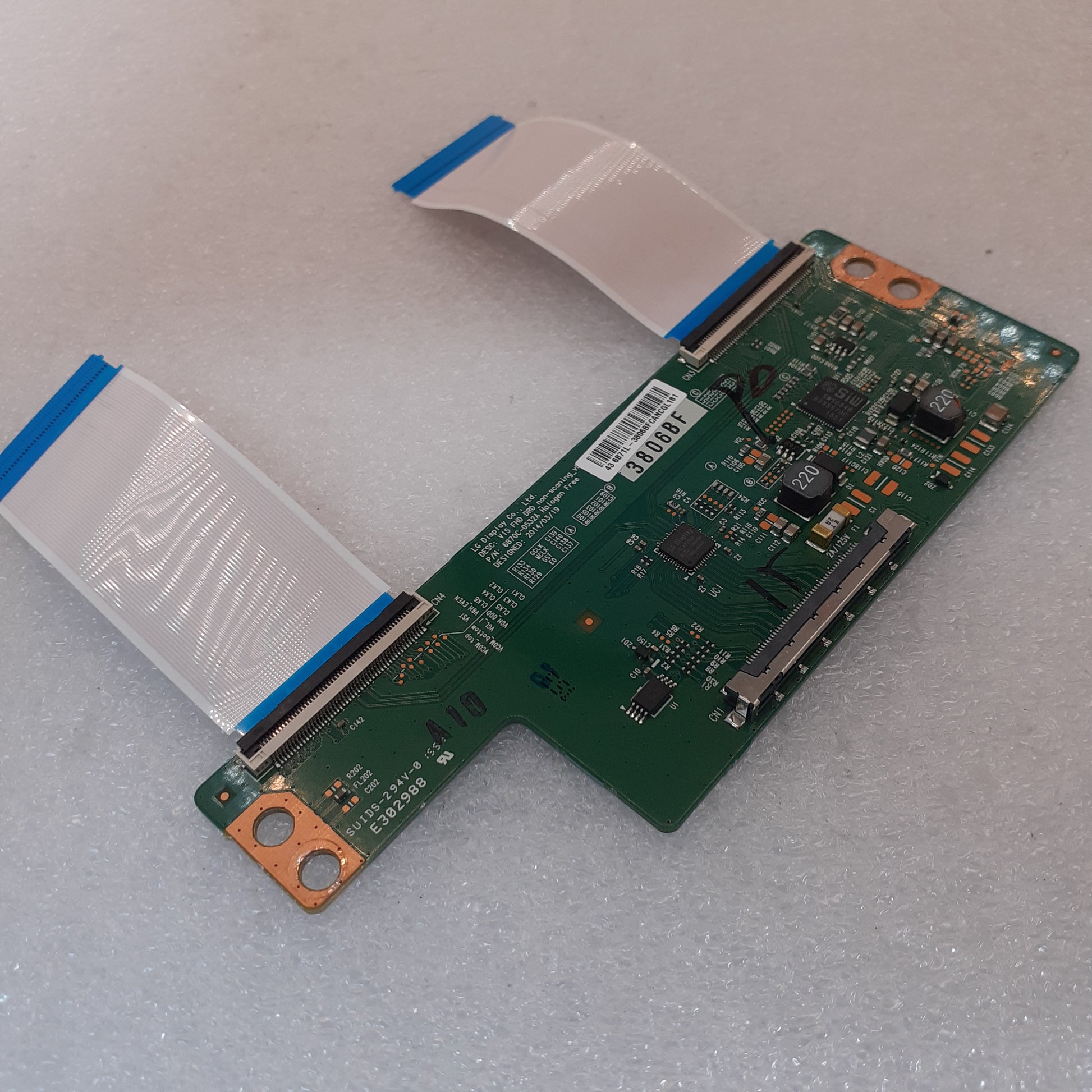 CARTE T-CON LG 6870c-0532A pour Télé BRANDT  BAE43F5SN