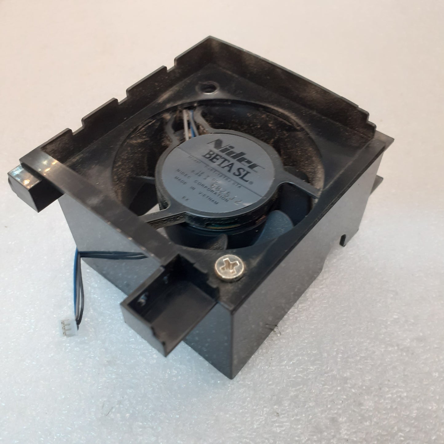 VENTILATEUR NIDEC D06T-12TS2 07A pour Vidéoprojecteur TOSHIBA TDP-T45