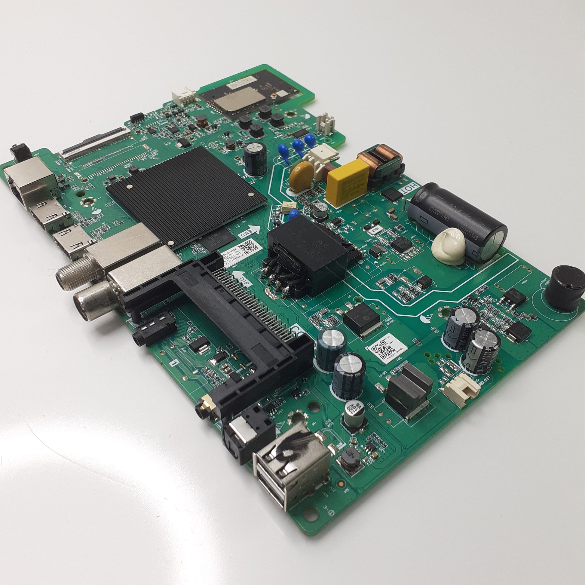 CARTE PRINCIPALE 32A31FEAS / TP.MT9216T.PB702 pour Télé HISENSE  32A4HA