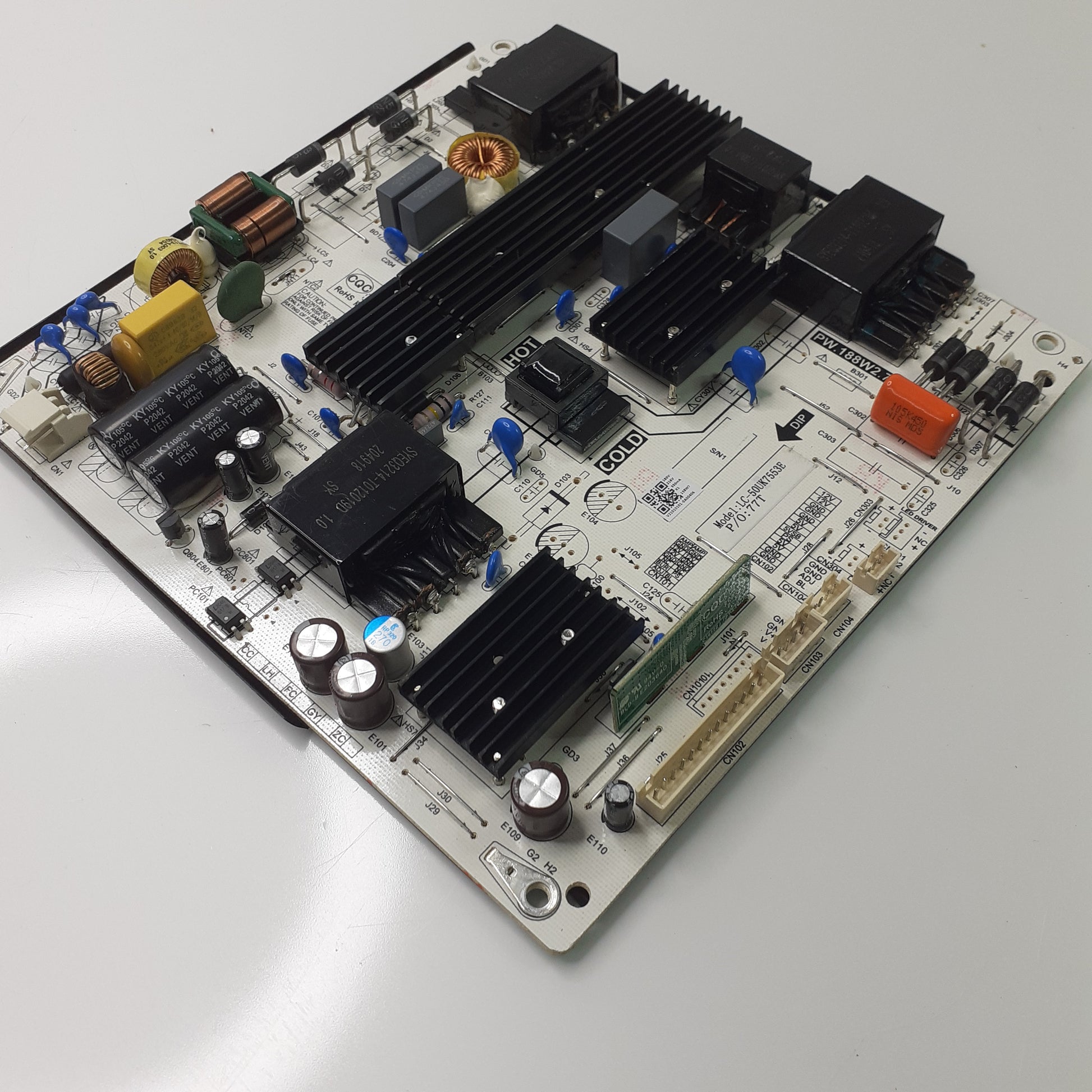 CARTE D'ALIMENTATION LC-50UK7553E / PW.188W2.711 pour Télé SHARP 50BL5EA