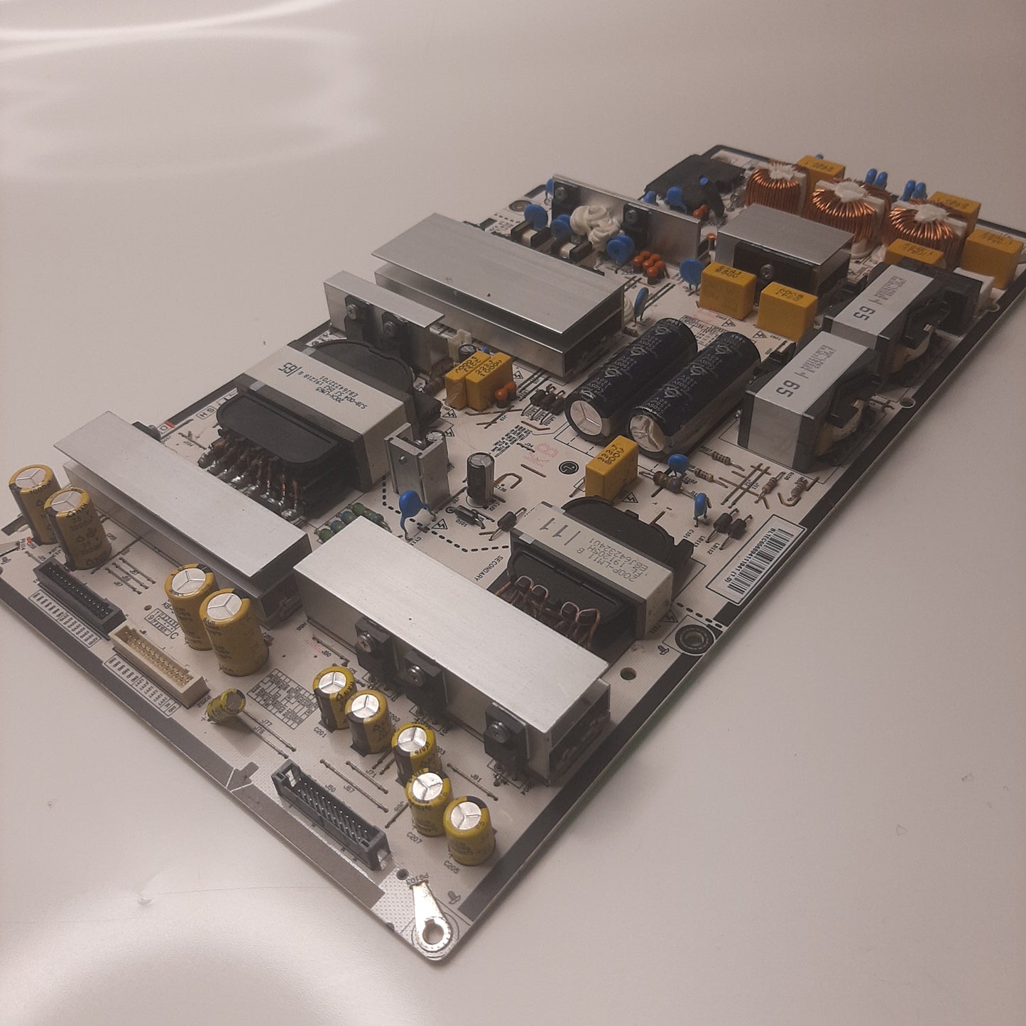 CARTE D'ALIMENTATION EAY65689411 pour Télé LG 65CX6LA