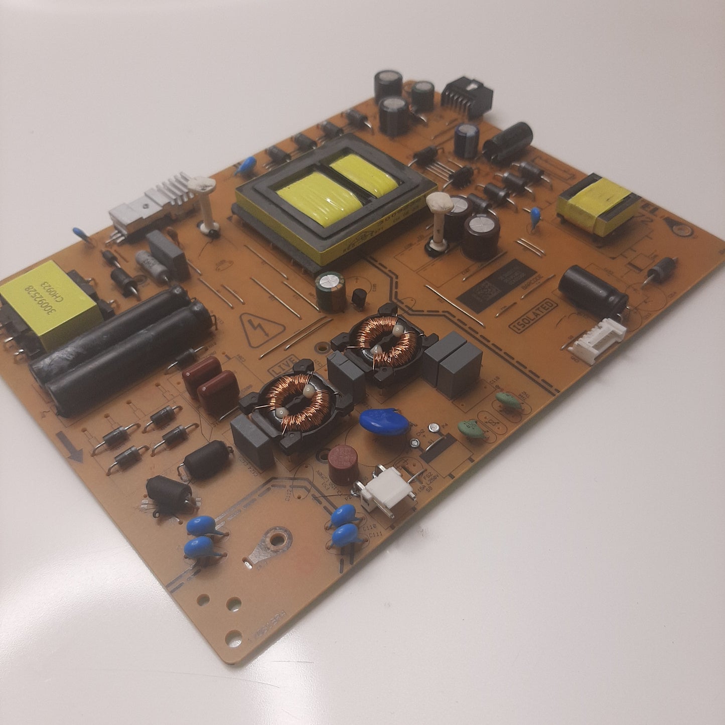 CARTE D'ALIMENTATION VESTEL 23814130 pour Télé STRONG SFC5023UHDA