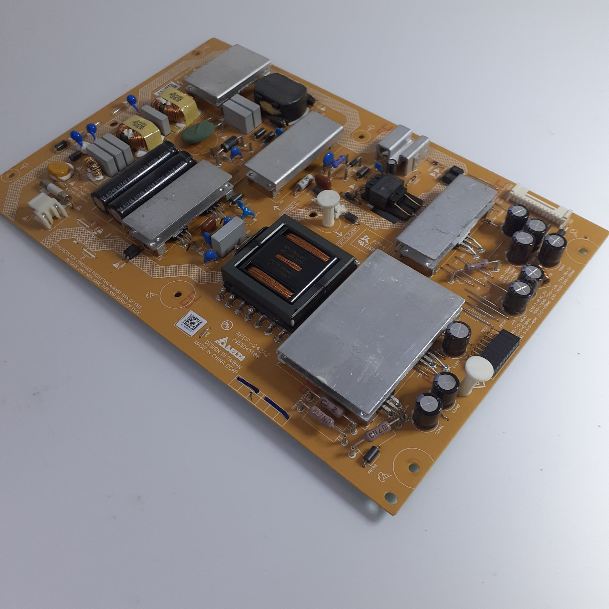 CARTE D'ALIMENTATION ZYR910R pour Télé GRUNDIG 65 VLX 6100