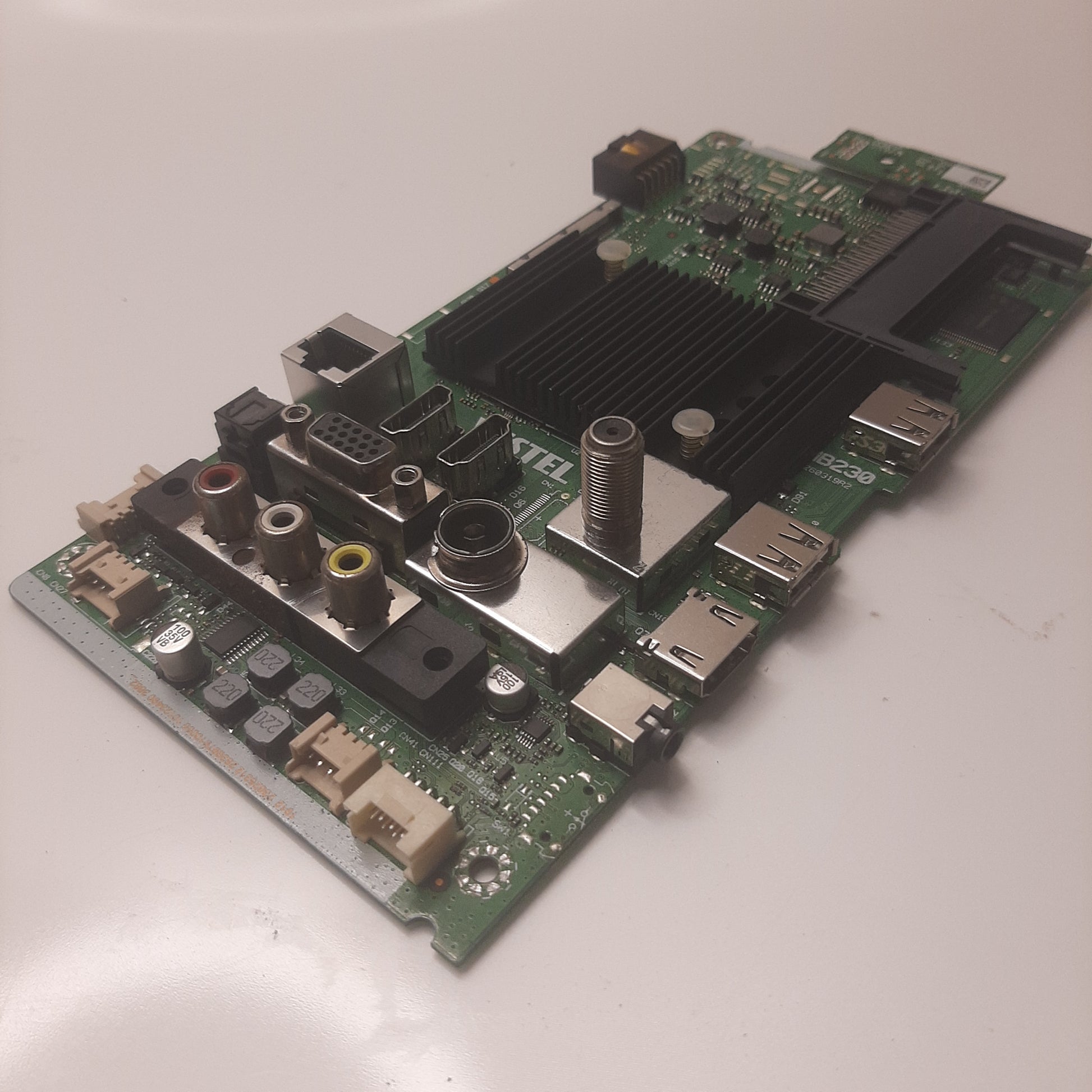 CARTE PRINCIPALE VESTEL 23625312 pour Télé HITACHI  49HK6100W