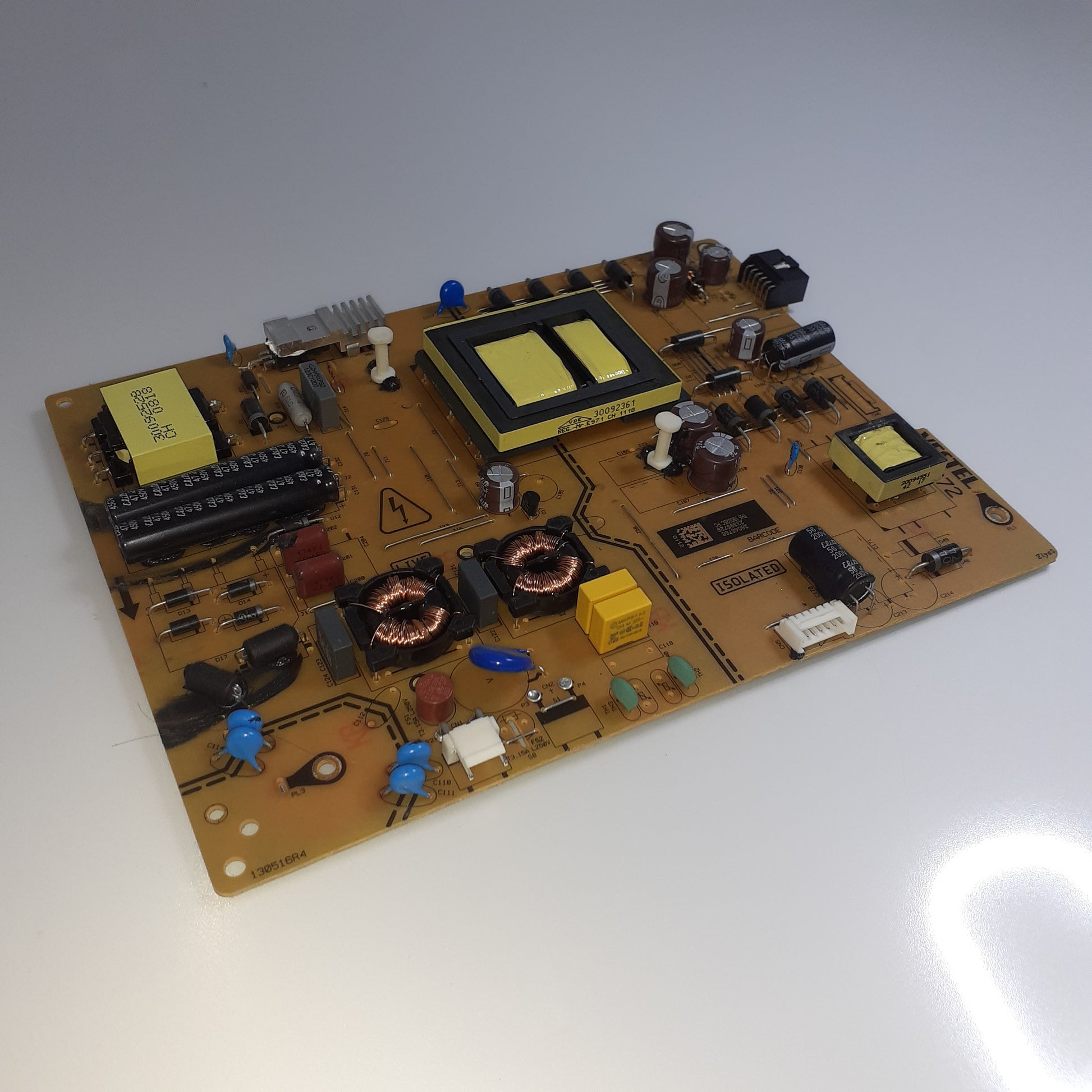 CARTE D'ALIMENTATION VESTEL 23395729 pour Télé RADIOLA B55UHD18