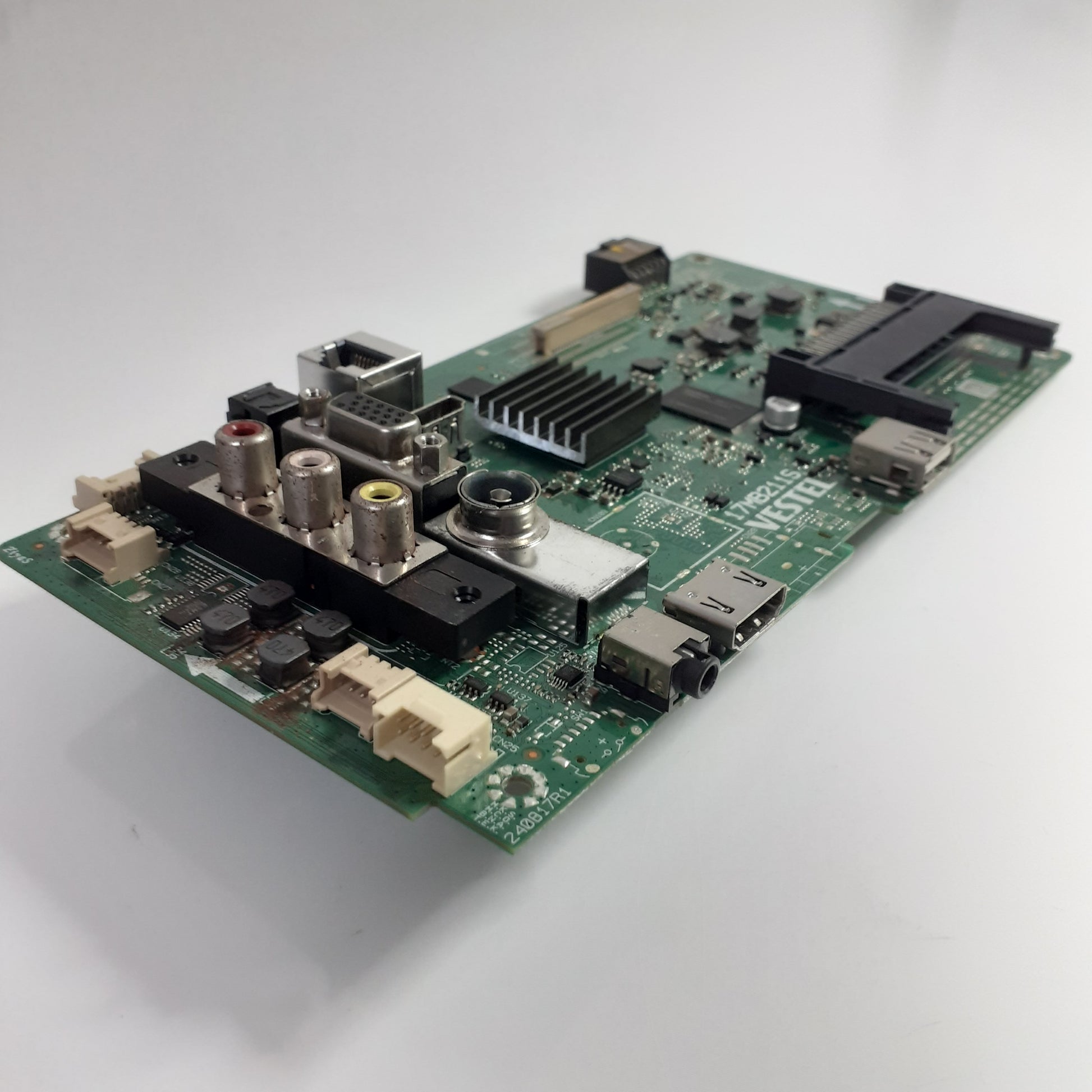 CARTE PRINCIPALE VESTEL 23606641 pour Télé TELEFUNKEN  TFL32HD552