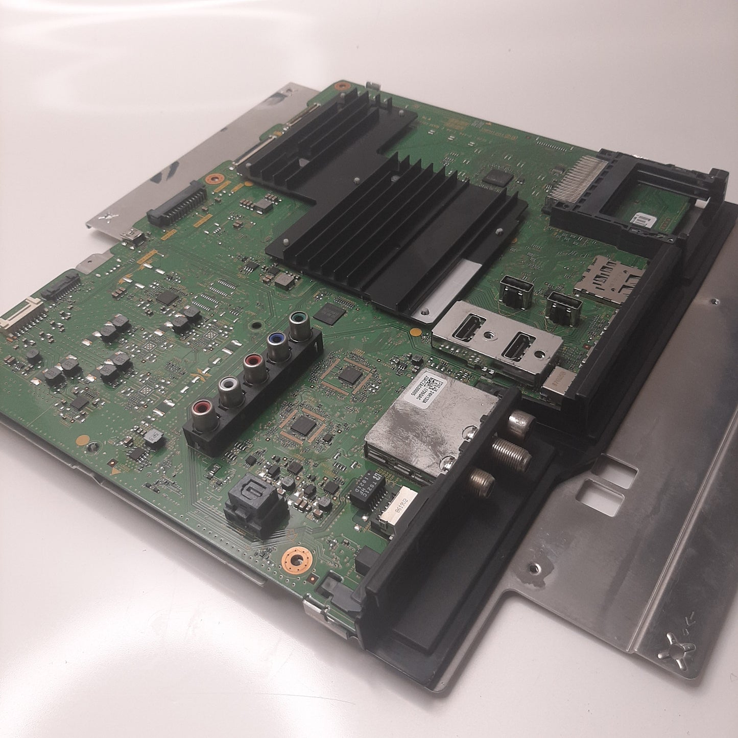 CARTE PRINCIPALE TXN/A1QUWE pour Télé PANASONIC  TX-55FZ800E