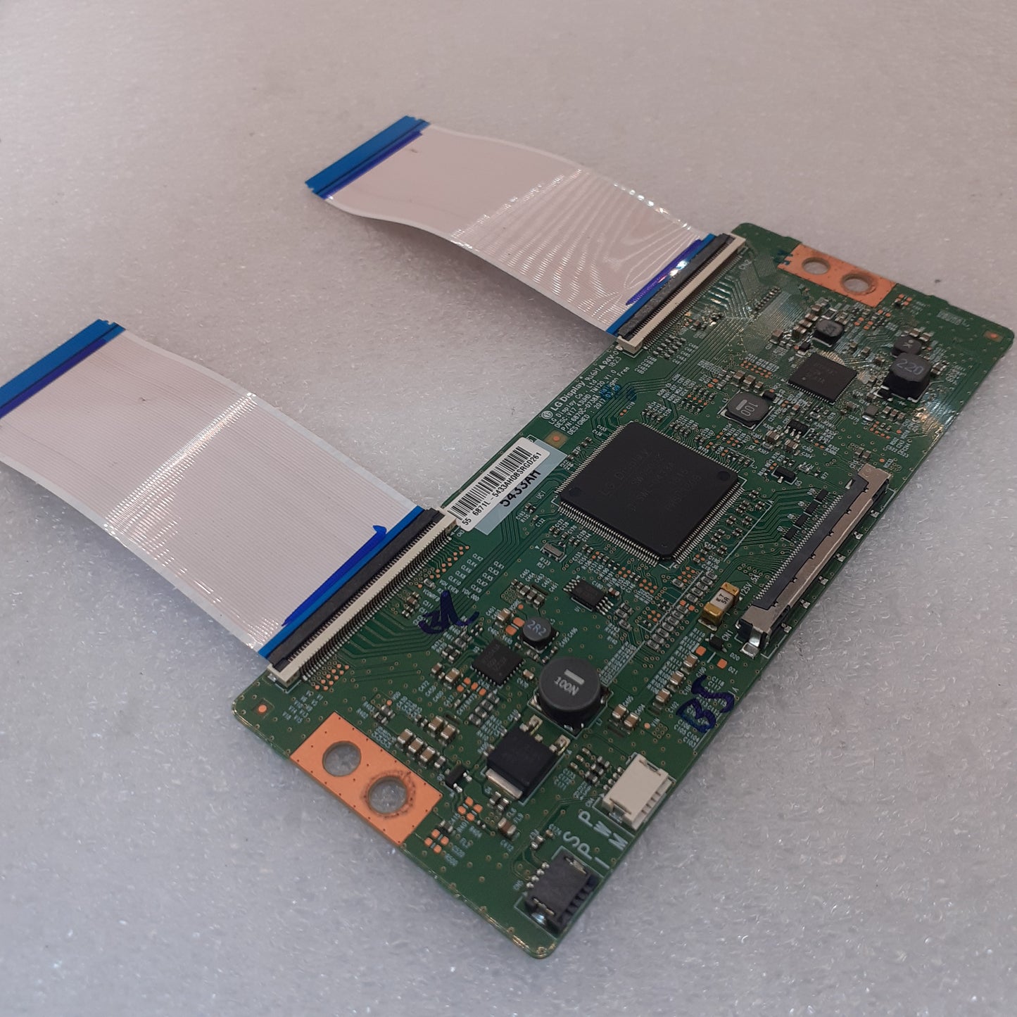 CARTE T-CON LG 6870c-0738A pour Télé STRONG SRT 55UA6203
