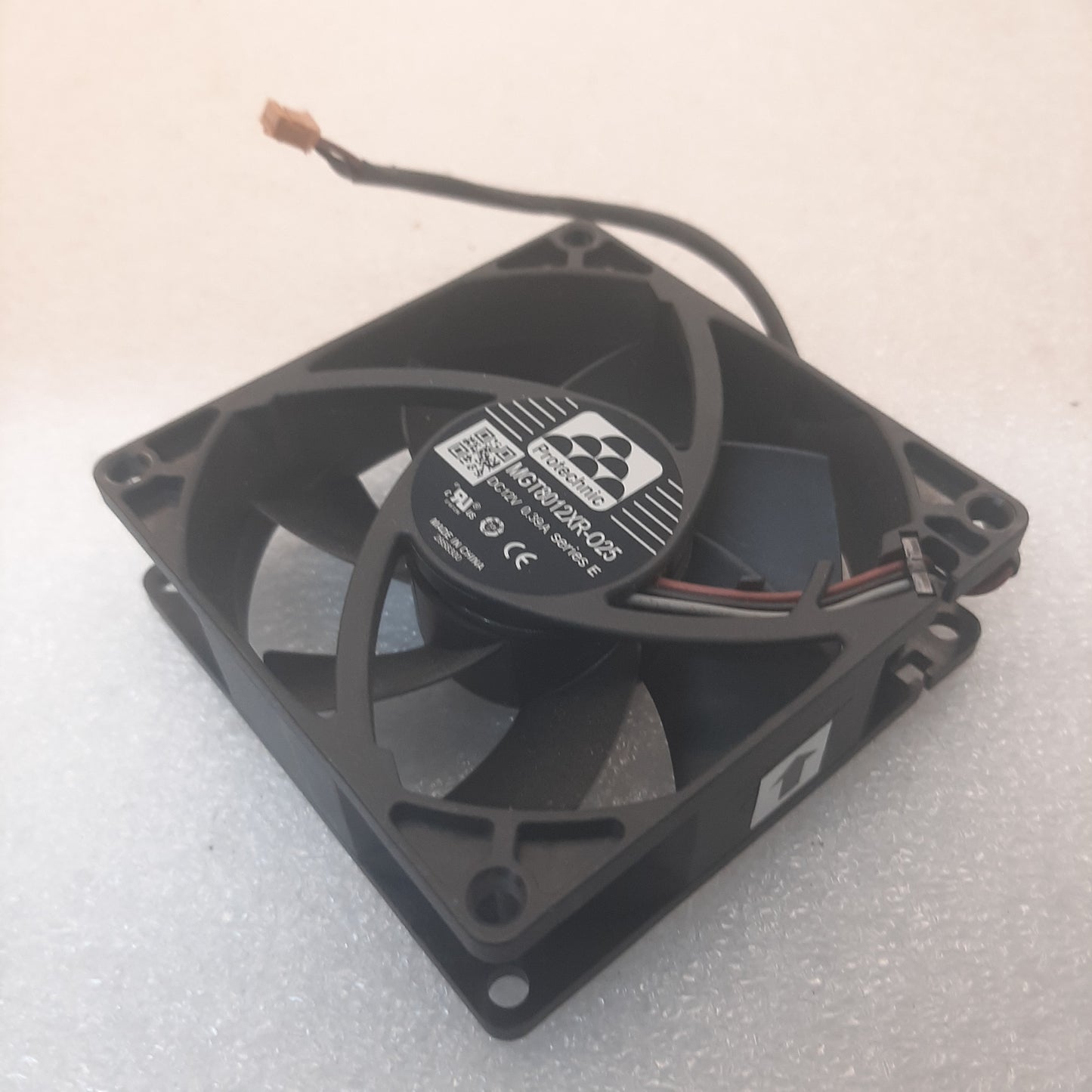 VENTILATEUR MGT8012XR-O25 pour Vidéoprojecteur VIEWSONIC PA503W