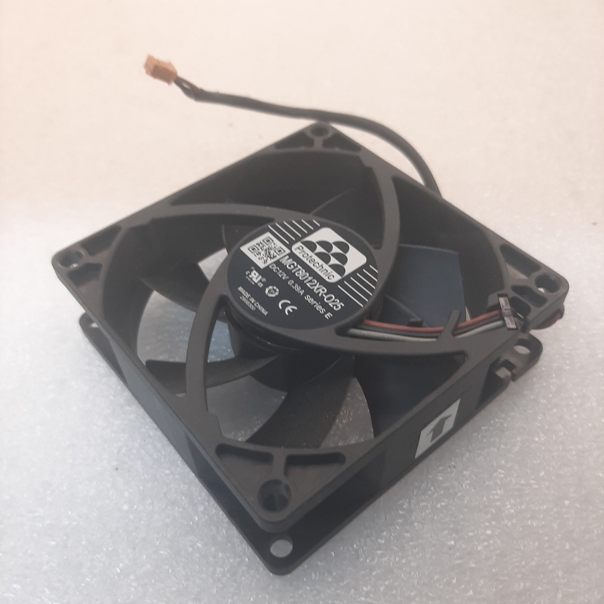 VENTILATEUR MGT8012XR-O25 pour Vidéoprojecteur VIEWSONIC PA503W