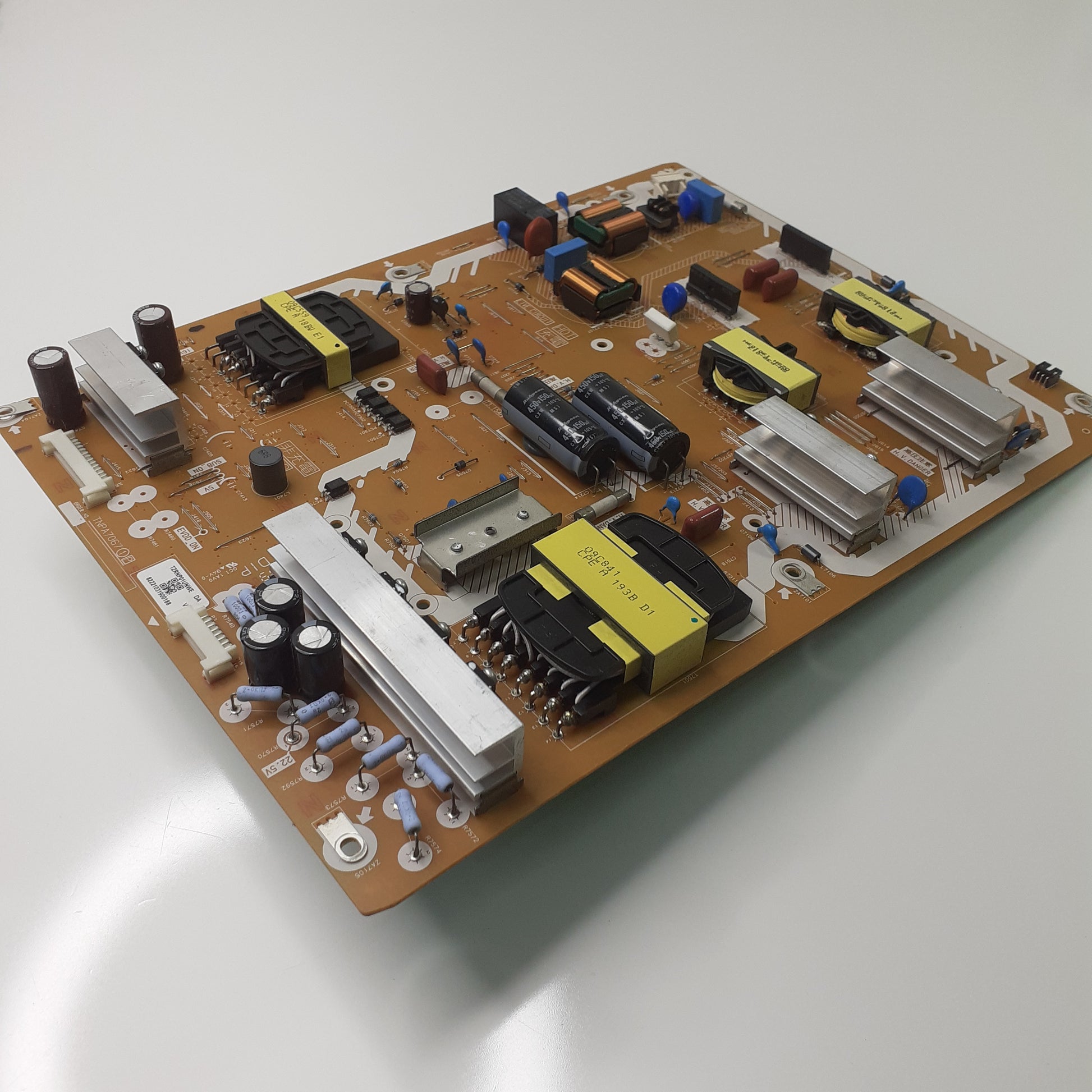 CARTE D'ALIMENTATION TZRNP01UNWE pour Télé PANASONIC TX-55GZ1500E