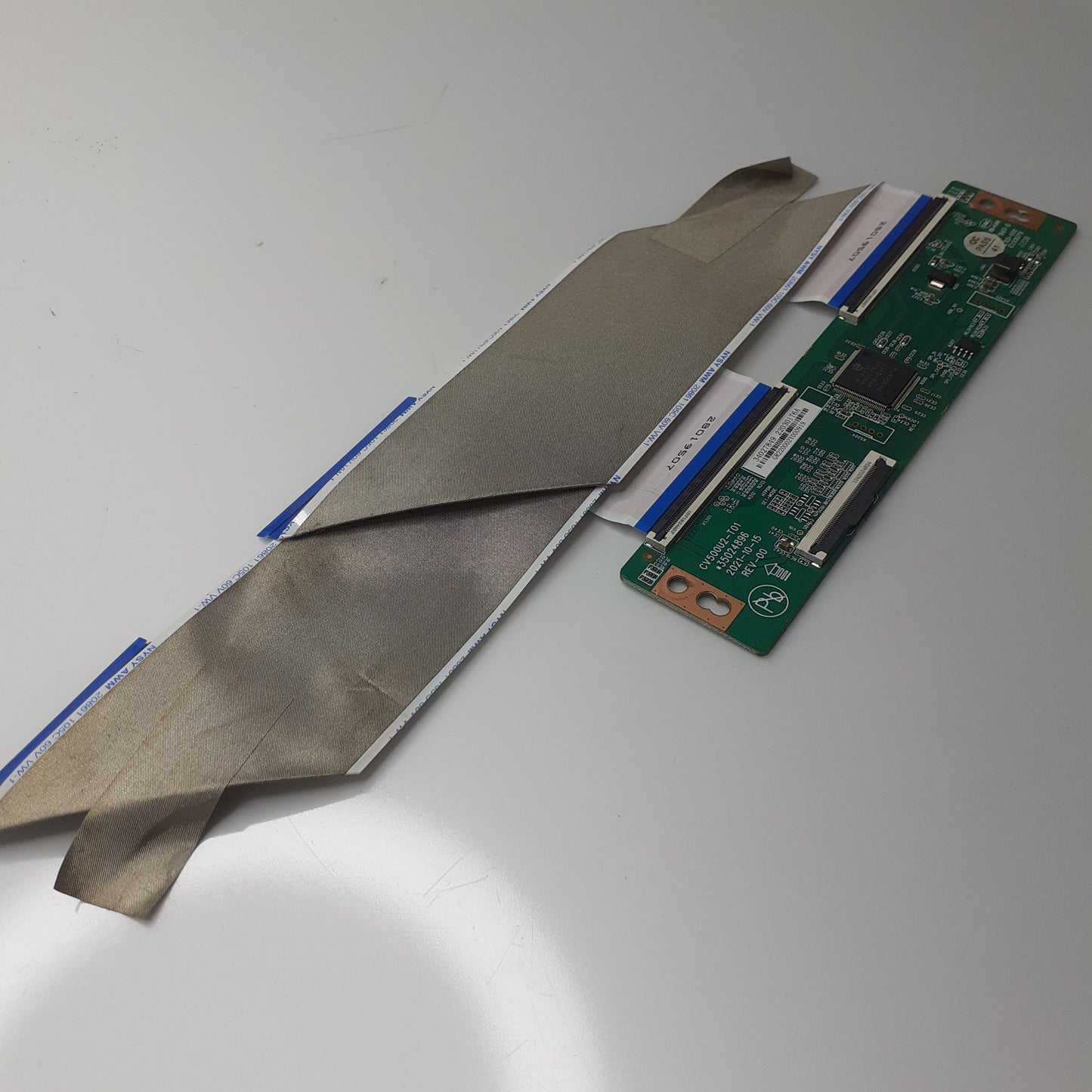 CARTE T-CON CV500U2-T01 35024896 pour Télé POLAROID TBSAND504KPR01(UDG50QR680ANTS)