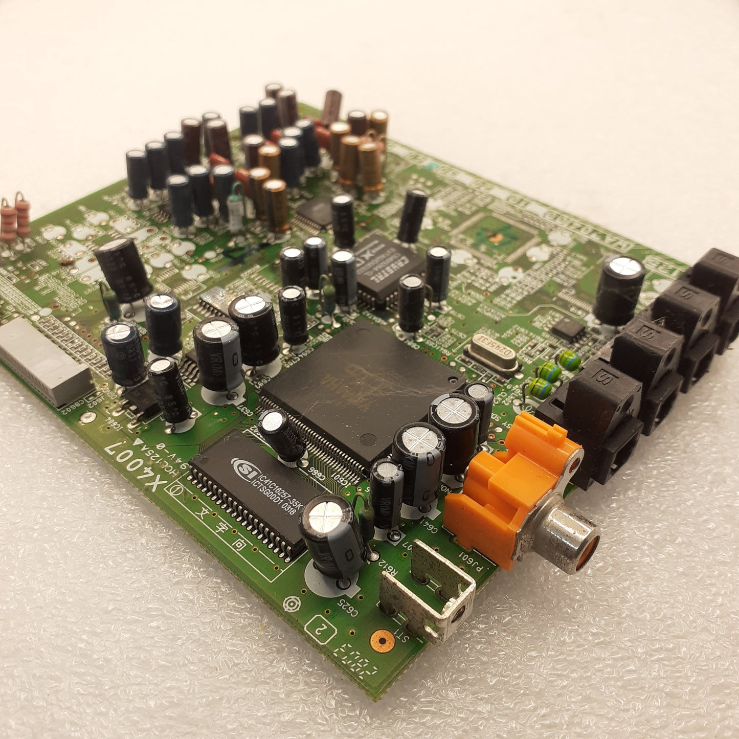 CARTE PRINCIPALE X4007 HCL125A pour ampli YAMAHA RX-V540RDS