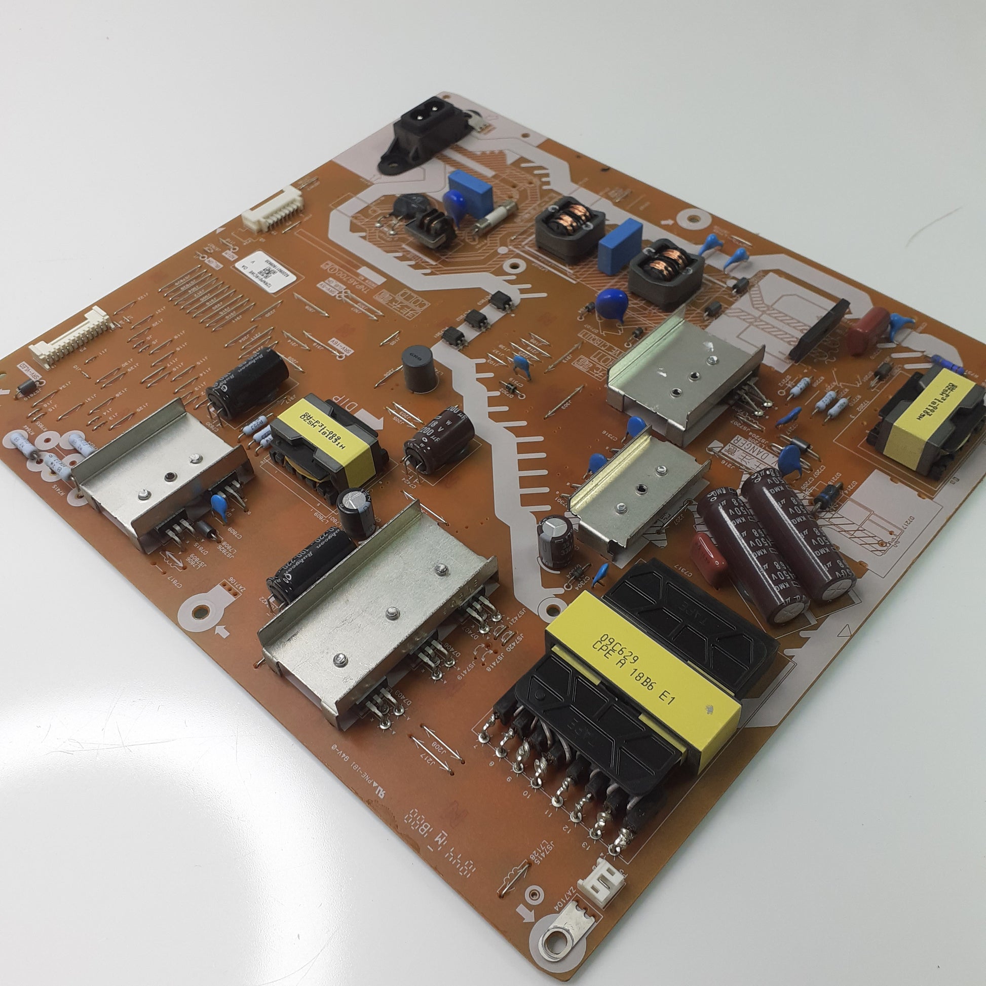 CARTE D'ALIMENTATION TZRNP01TCWE DA pour Télé PANASONIC  TX-65FX700E