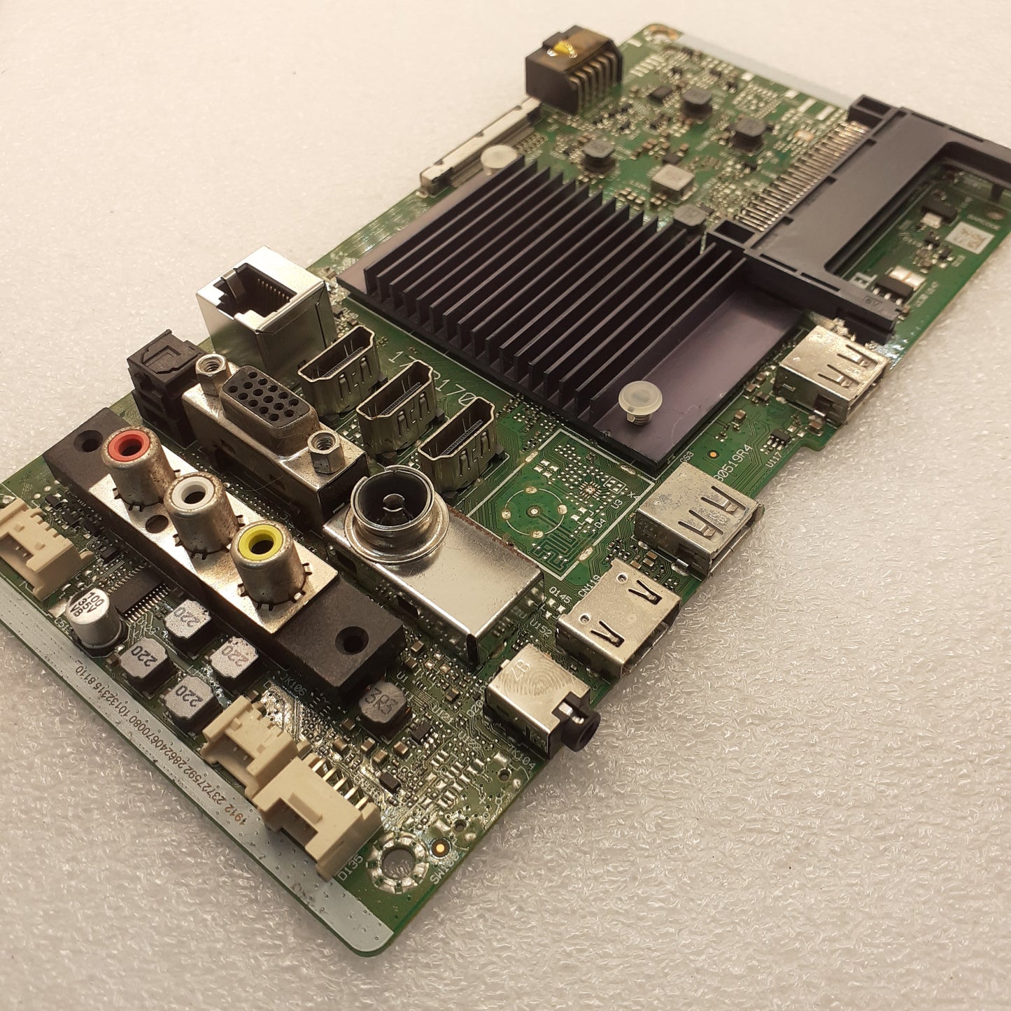 CARTE PRINCIPALE VESTEL 23727592 pour Télé AMSTRAD AM55UHD2021