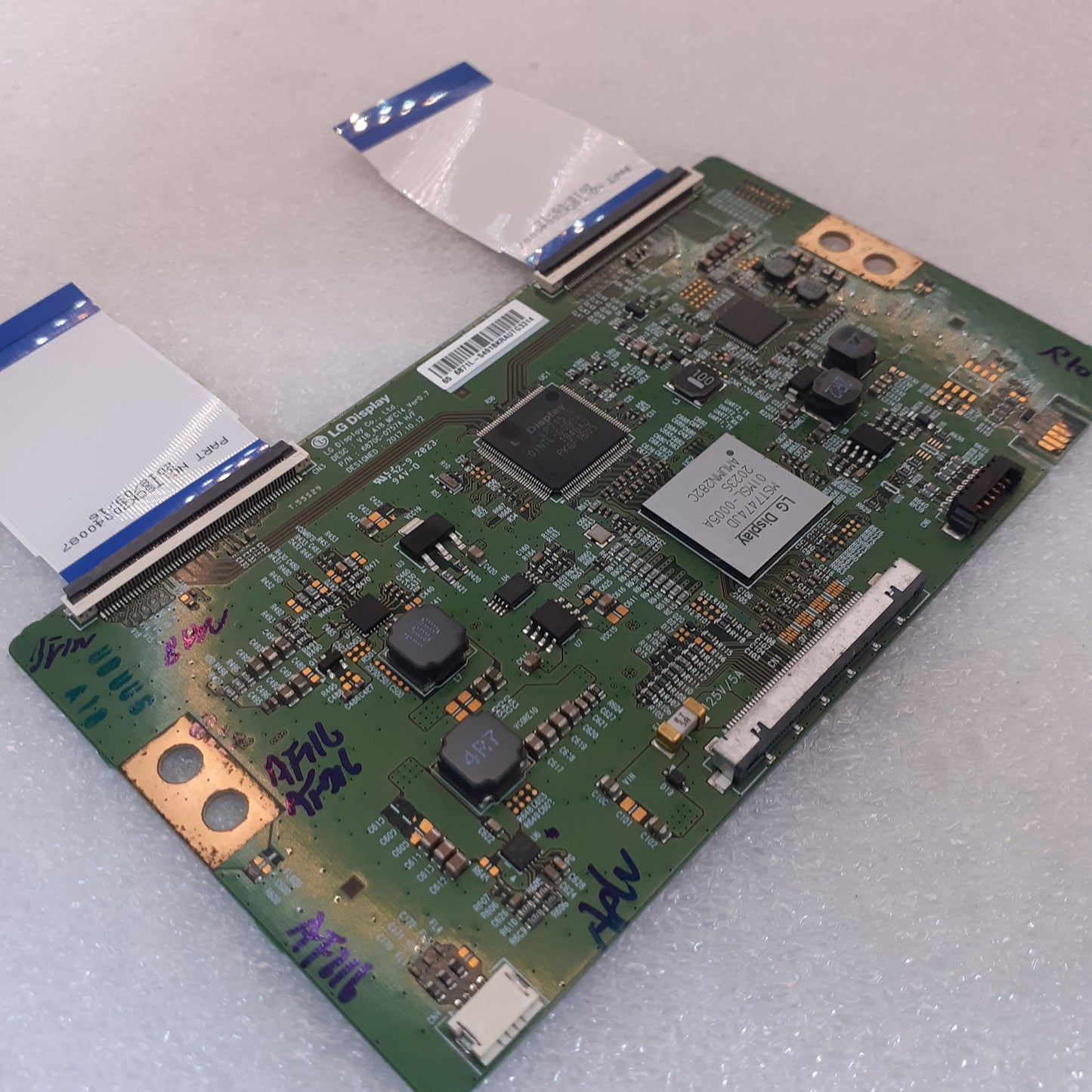 CARTE T-CON LG 6870c-0757A pour Télé PANASONIC TX-55FX613E