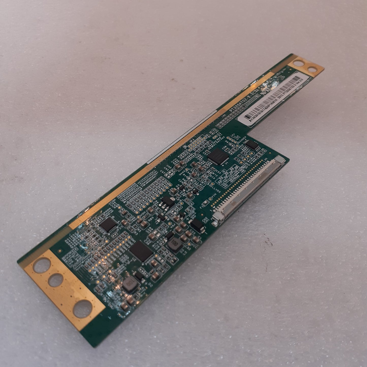 CARTE T-CON PT320AT02-2-XC-4 ver.2.0 pour Télé TECHWOOD TK32BC05B/2