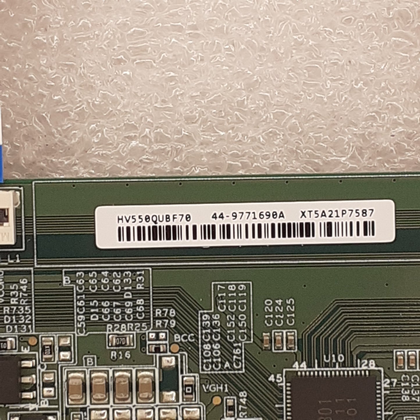 CARTE T-CON HV550QUBF70 pour Télé PANASONIC  TX-55HS580E