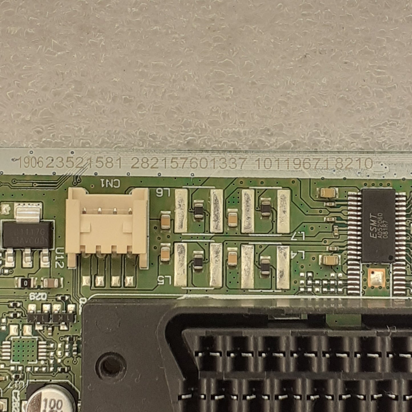 CARTE PRINCIPALE VESTEL 23521581 pour Télé PANASONIC  TX-32F300E