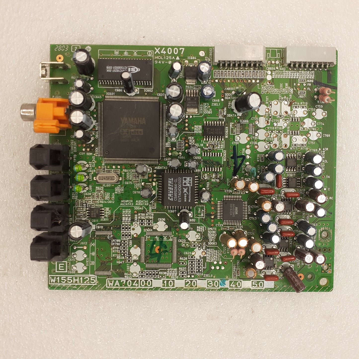 CARTE PRINCIPALE X4007 HCL125A pour ampli YAMAHA RX-V540RDS