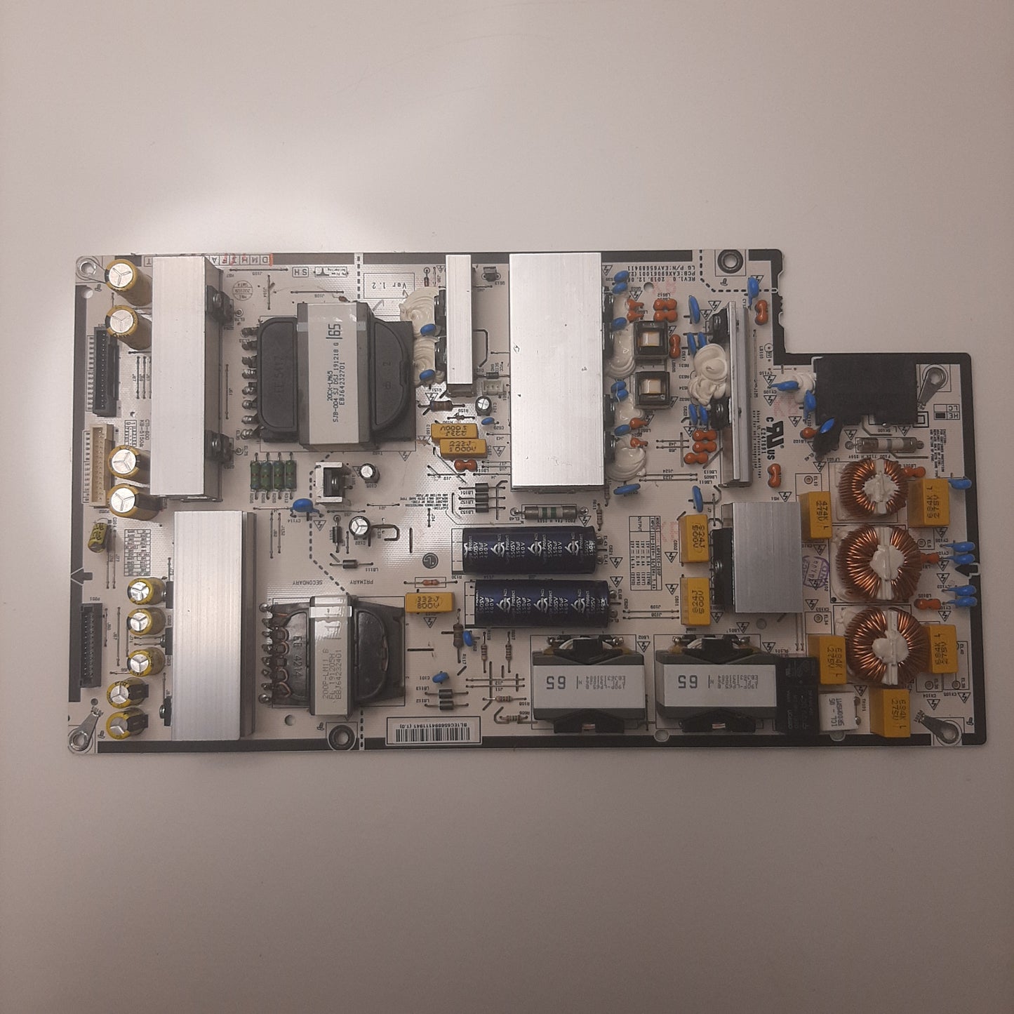 CARTE D'ALIMENTATION EAY65689411 pour Télé LG 65CX6LA