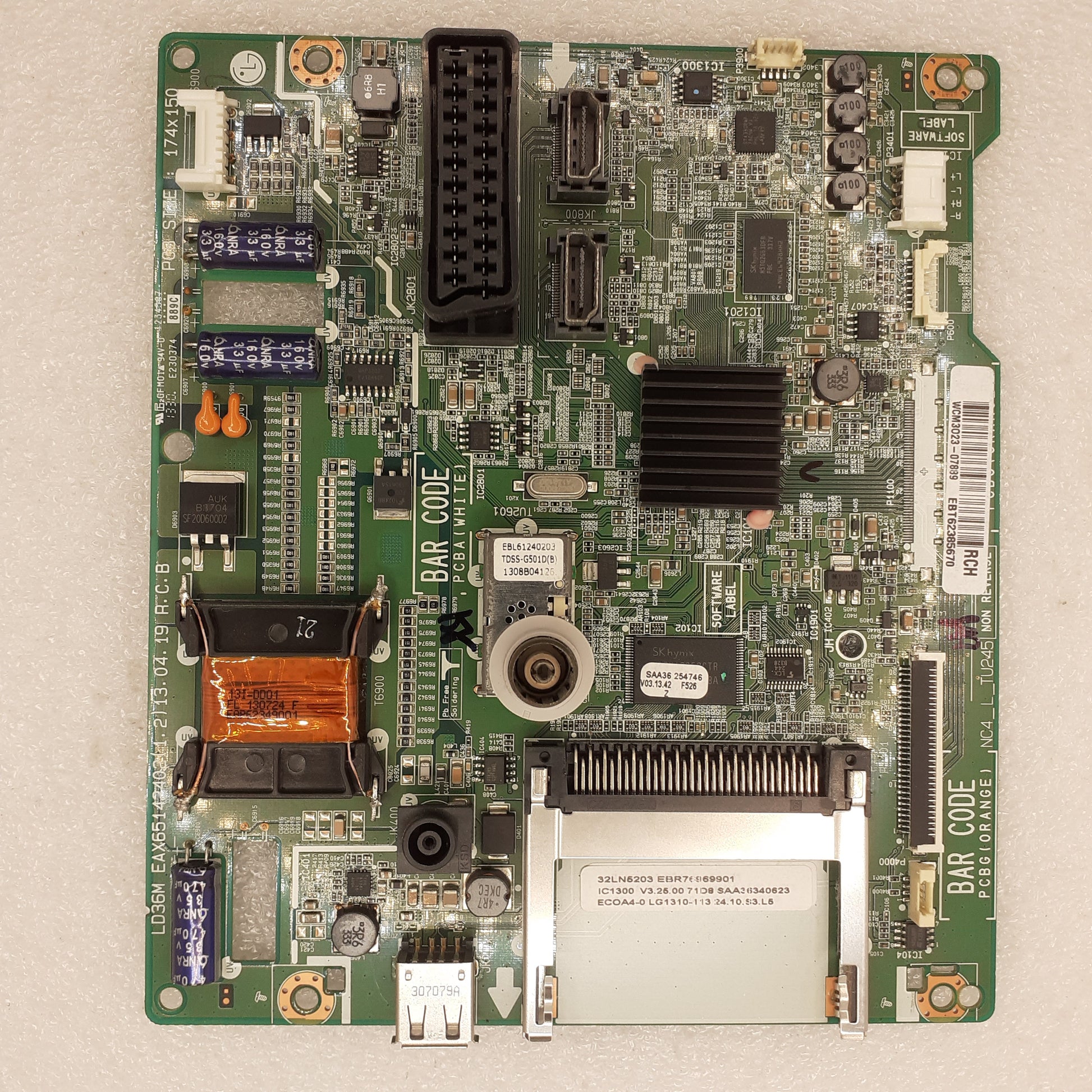 CARTE PRINCIPALE EBT62385670 / EBR76969901 / 32LN5203 pour Télé LG  32LN520B