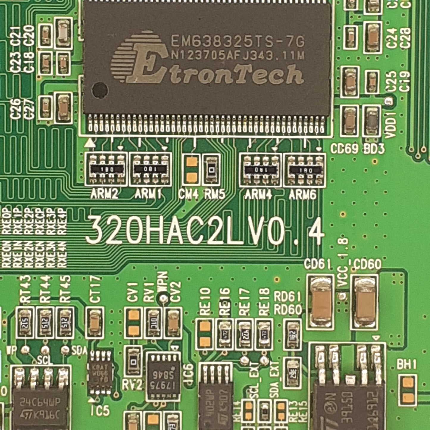 CARTE T-CON 320HAC2LV0.4 pour Télé SAMSUNG LE32B530 