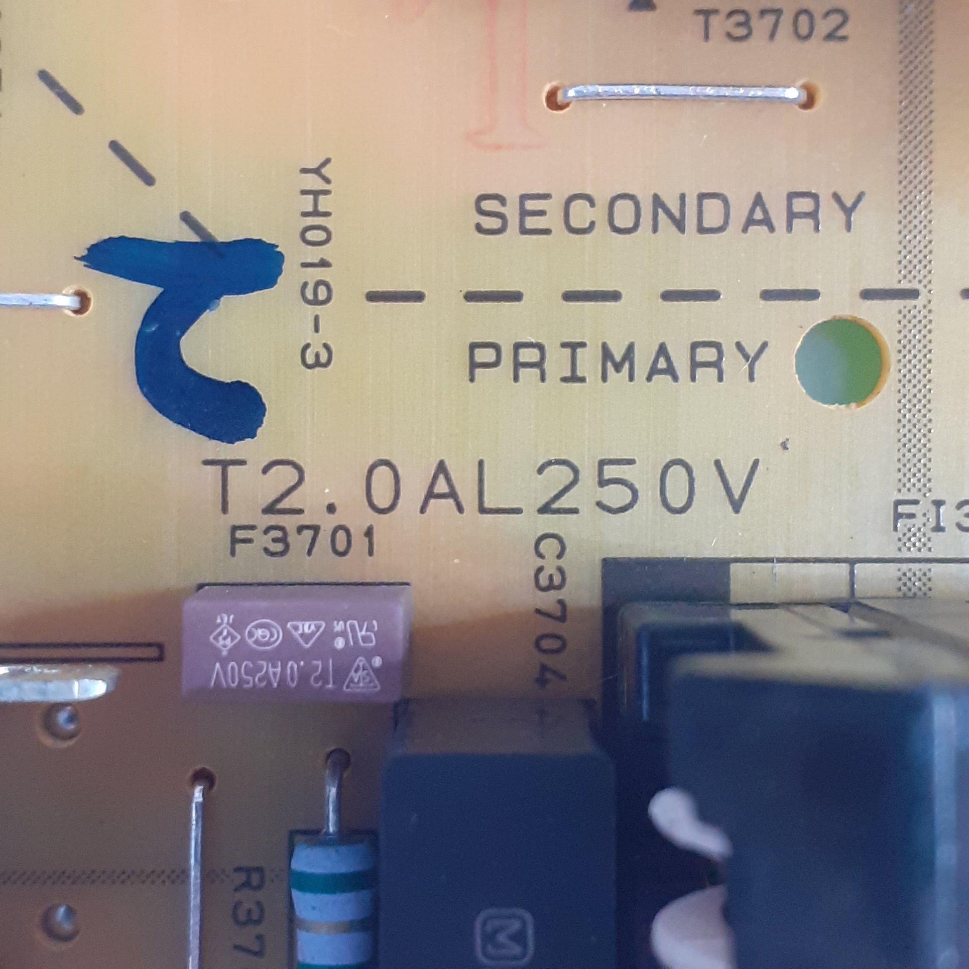 CARTE D'ALIMENTATION T2.0AL250V / OPE 3 pour ampli YAMAHA RX-A860