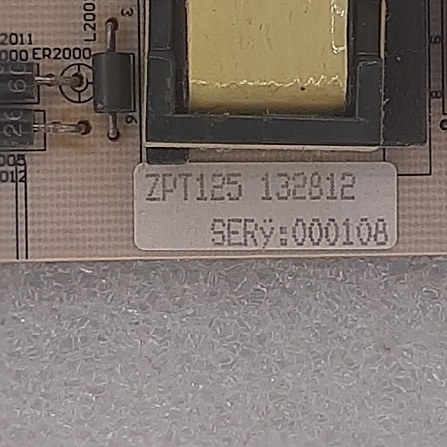 PILOTE LED ZPT125 / ZPT120 pour Télé GRUNDIG