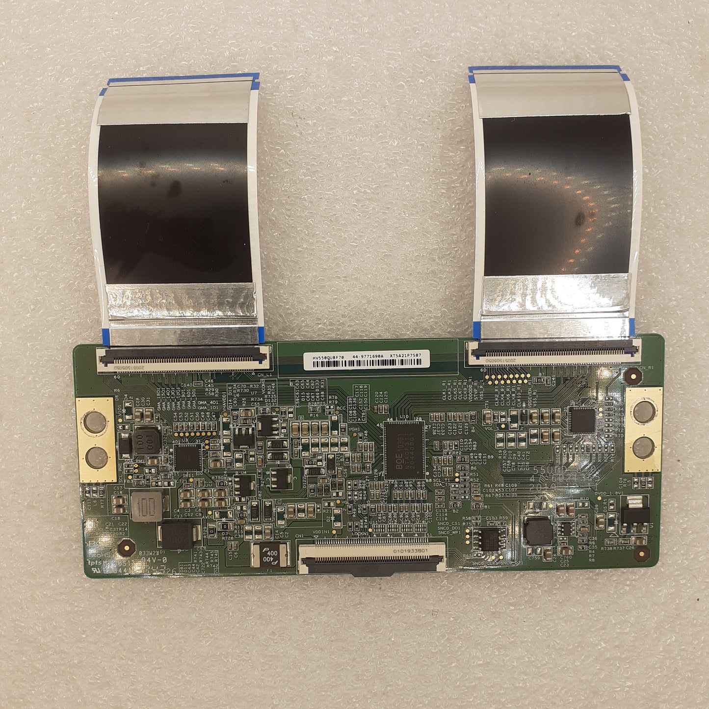 CARTE T-CON HV550QUBF70 pour Télé PANASONIC  TX-55HS580E