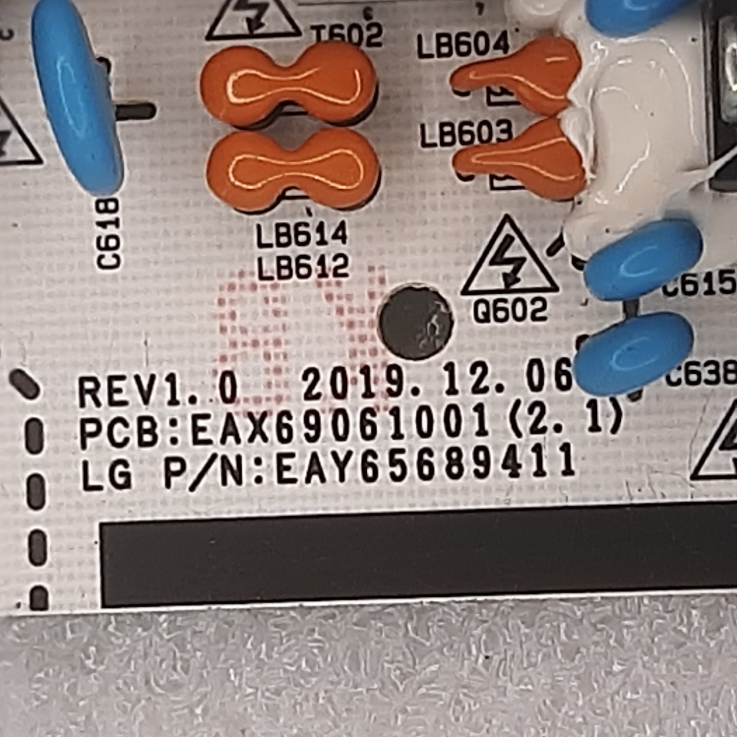 CARTE D'ALIMENTATION EAY65689411 pour Télé LG 65CX6LA