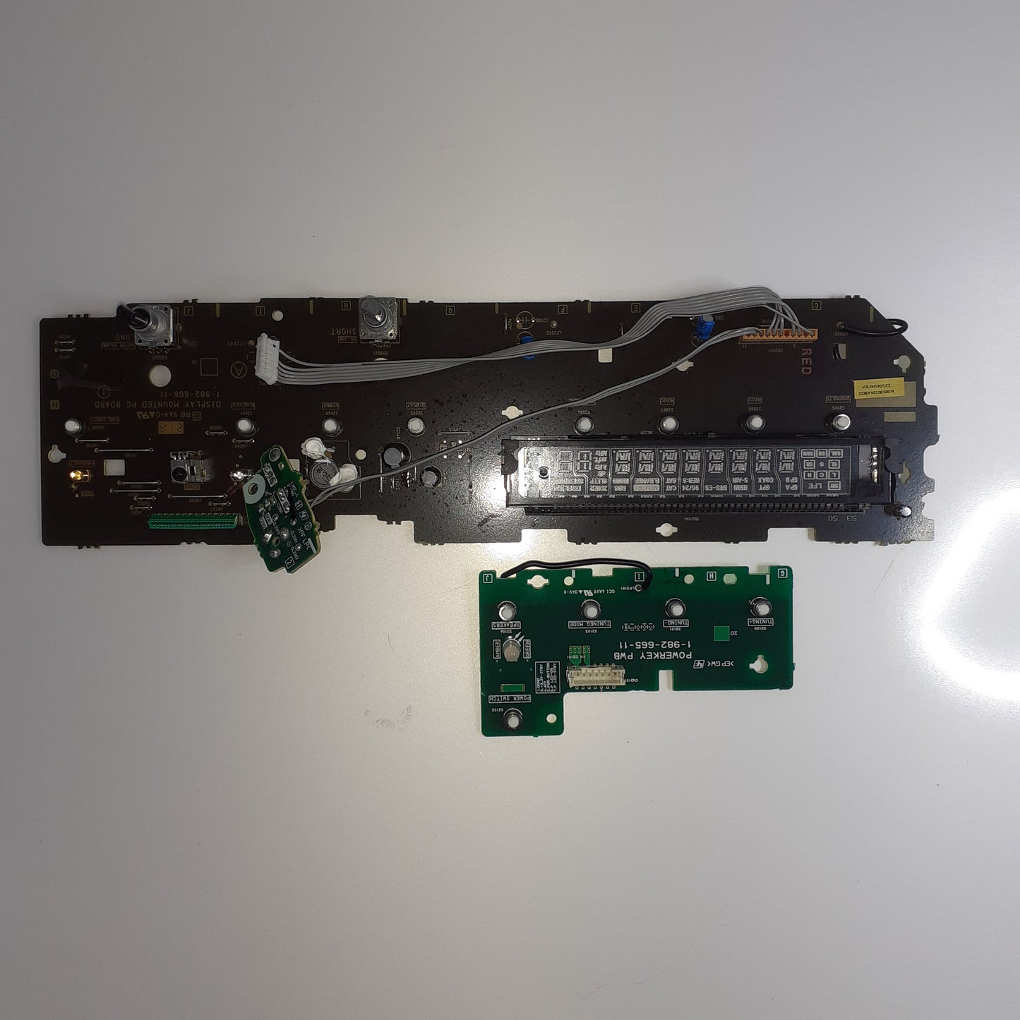 CARTE DE COMMANDE 1-982-665-11 / 1-982-666-11 pour ampli SONY STR-DH591
