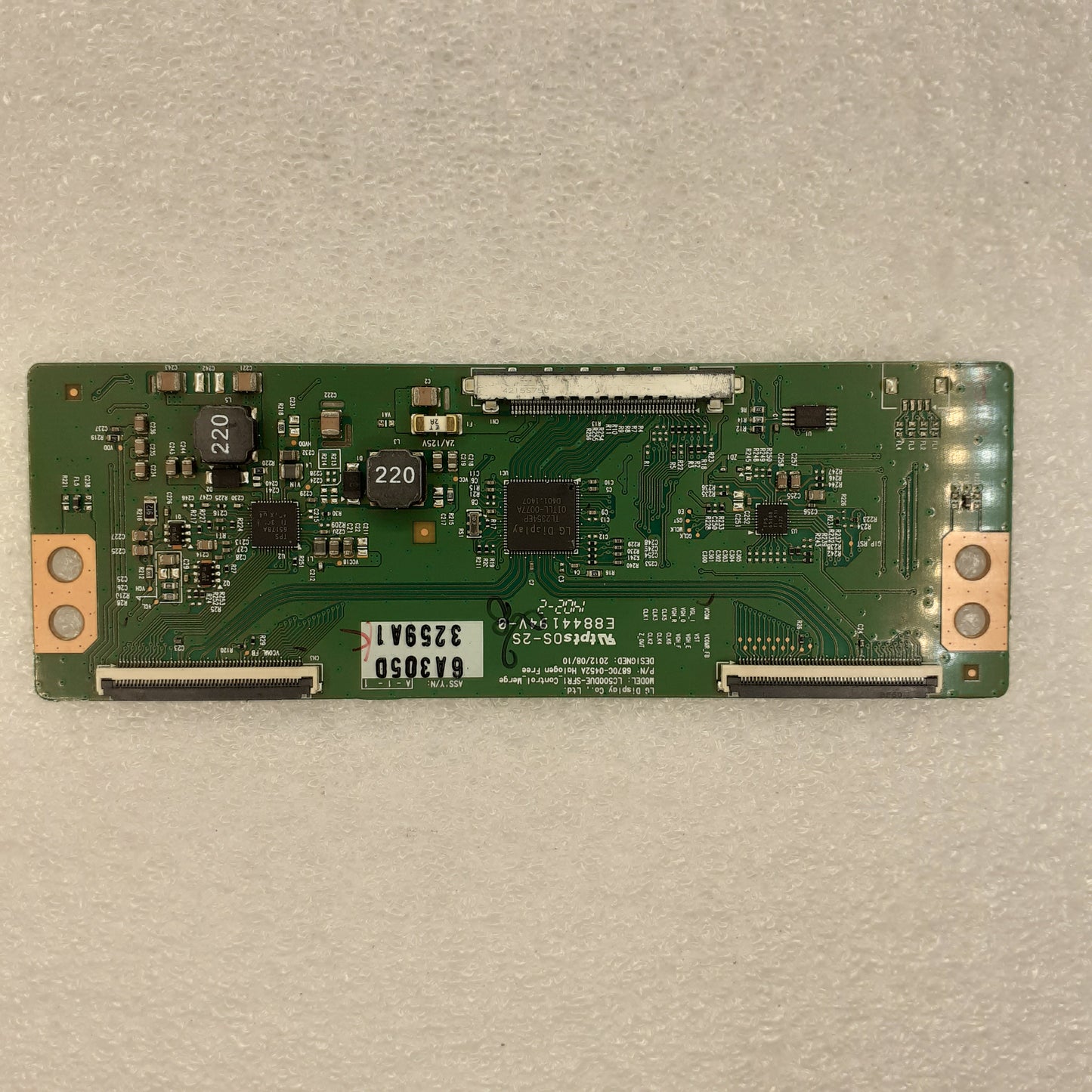 CARTE T-CON LG 6870c-0452A pour Télé LG 42LA620S