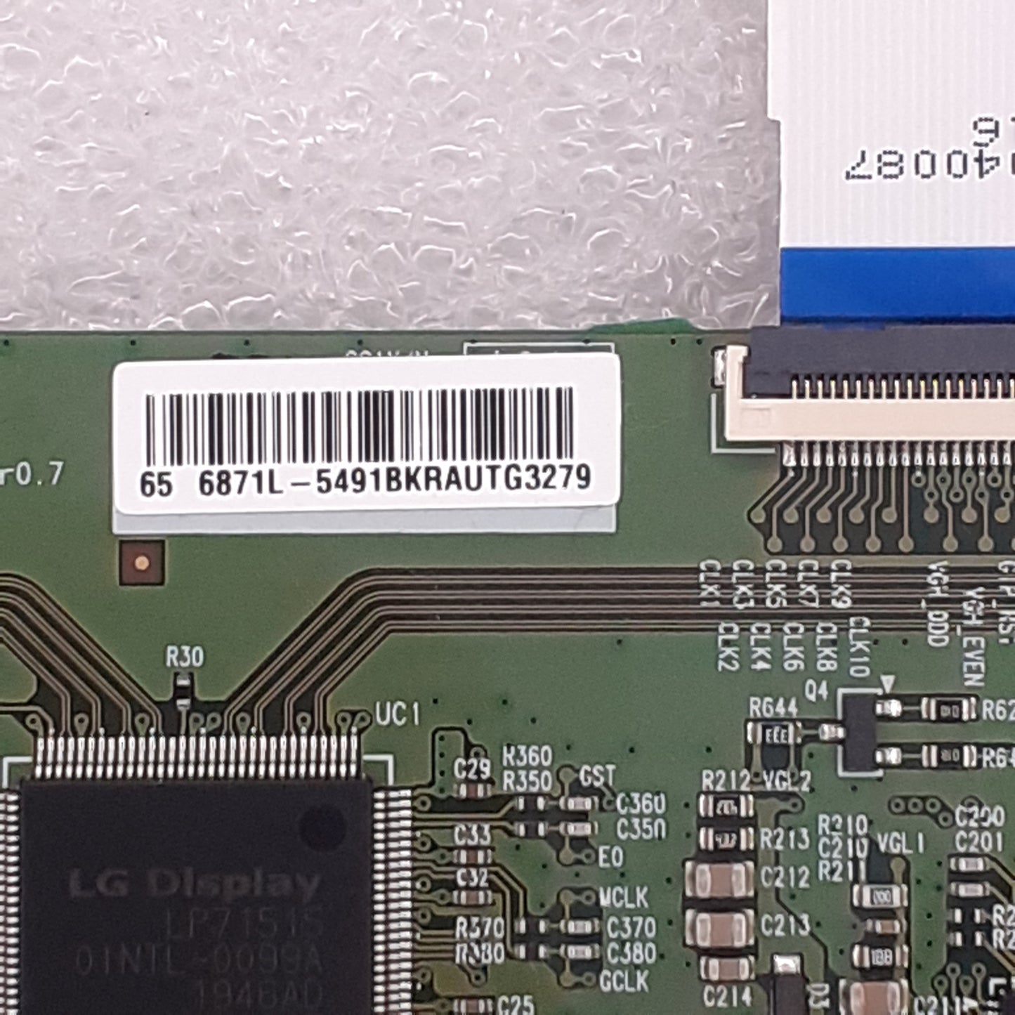 CARTE T-CON LG 6870c-0757A pour Télé PANASONIC  TX-65FX700E