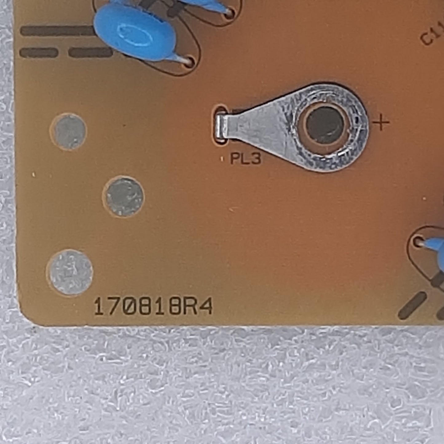 CARTE D'ALIMENTATION VESTEL 23512192 pour Télé HITACHI 55HK6100W