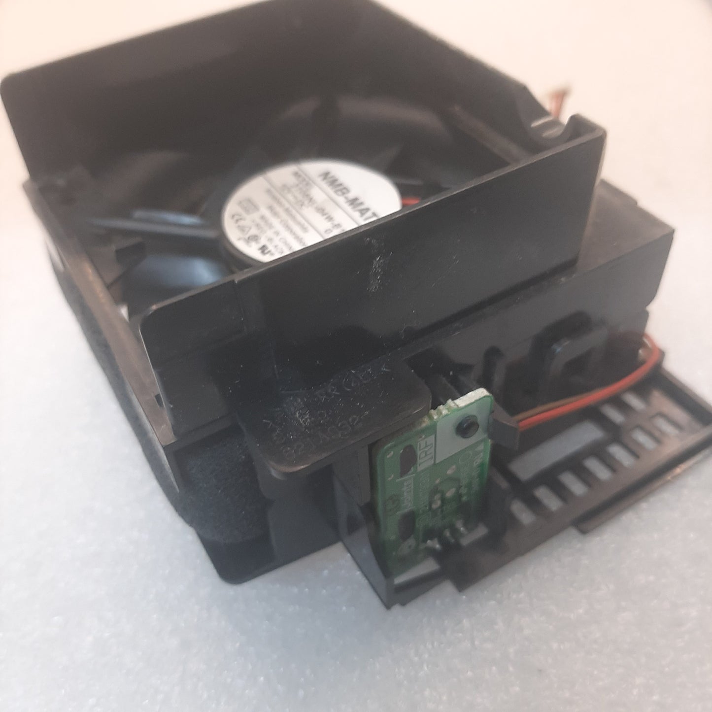 VENTILATEUR NMB 3108NL-04W-B19 pour Vidéoprojecteur MITSUBISHI M1KY