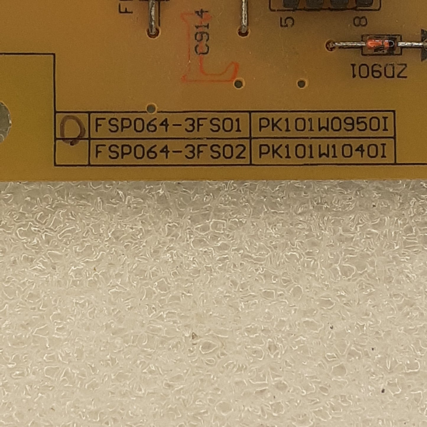 CARTE D'ALIMENTATION FSP064-3FS01 pour Télé TOSHIBA 32E2553D